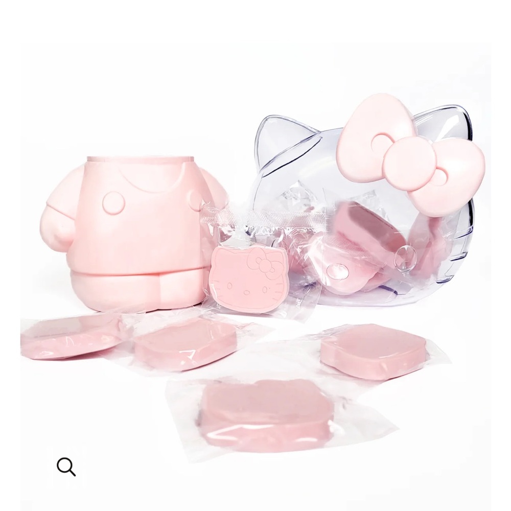 Hello Kitty Impressions Makeup Sponge Gift Set W/Container‎ Doll Matte Pink - Picture 2 of 8